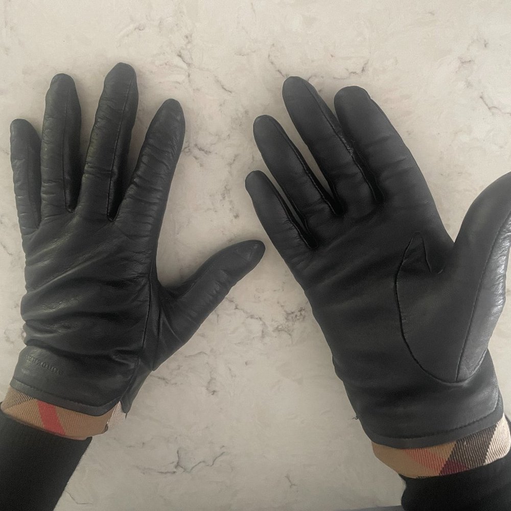 Burberry Leather Gloves